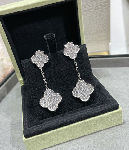 [Triumph Jewelry]CLOVER 2 MOTIFS DIAMOND PAVED SILVER EARRINGS