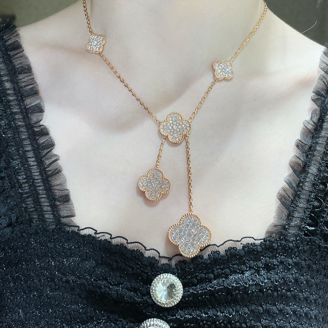 [Triumph Jewelry]CLOVER 6 MOTIF DIAMOND PAVED NECKLACE