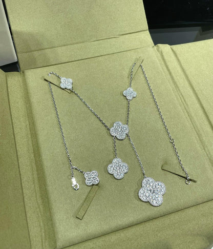 [Triumph Jewelry]CLOVER 6 MOTIF DIAMOND PAVED NECKLACE