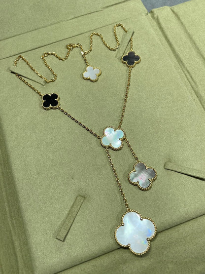 [Triumph Jewelry]CLOVER 6 MOTIF MOP ONYX GOLD NECKLACE