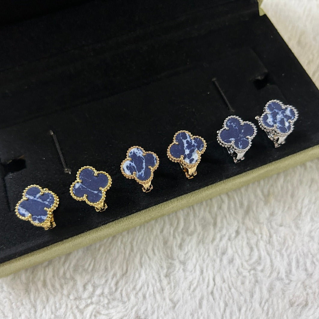 [Triumph Jewelry]CLOVER PIETERSITE MEDIUM STUD EARRINGS