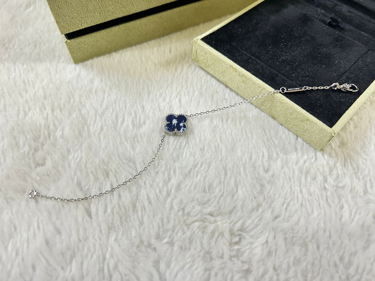 [Triumph Jewelry]CLOVER 1 MOTIF PIETERSITE BRACELET