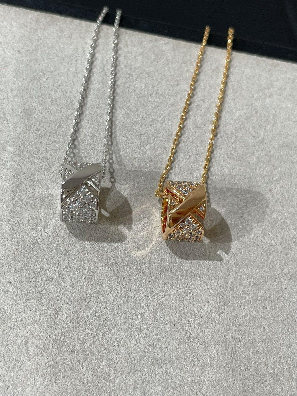[Triumph Jewelry]LIENS EVIDENCE DIAMOND PAVED NECKLACE