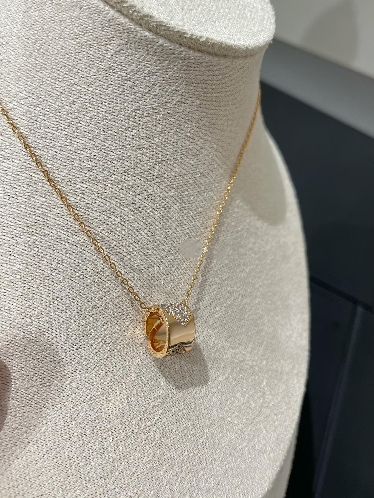 [Triumph Jewelry]LIENS EVIDENCE DIAMOND PAVED NECKLACE