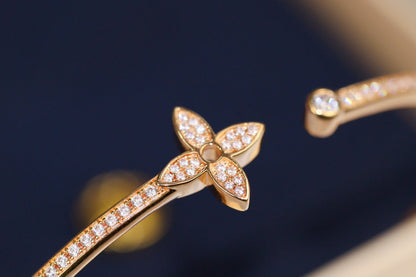 [Triumph Jewelry]IDYLLE PINK GOLD OPEN BRACELET DIAMOND PAVED