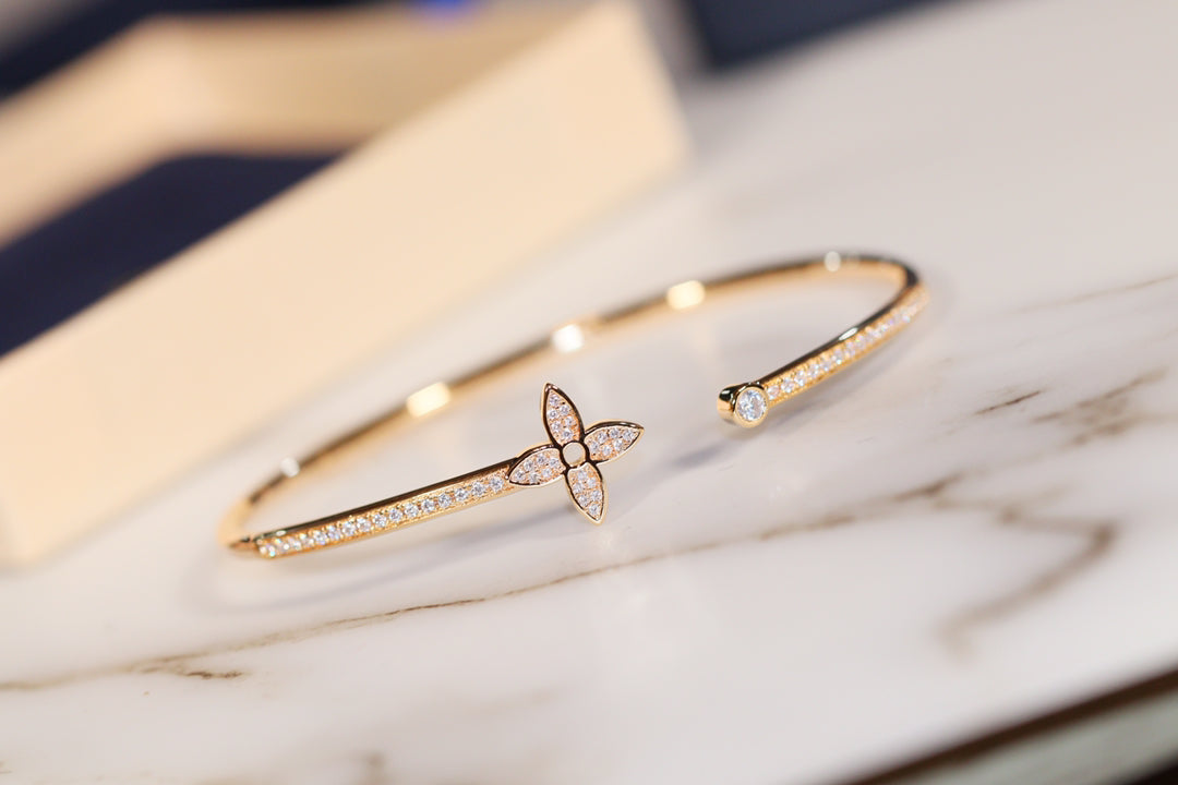[Triumph Jewelry]IDYLLE GOLD OPEN BRACELET DIAMOND PAVED