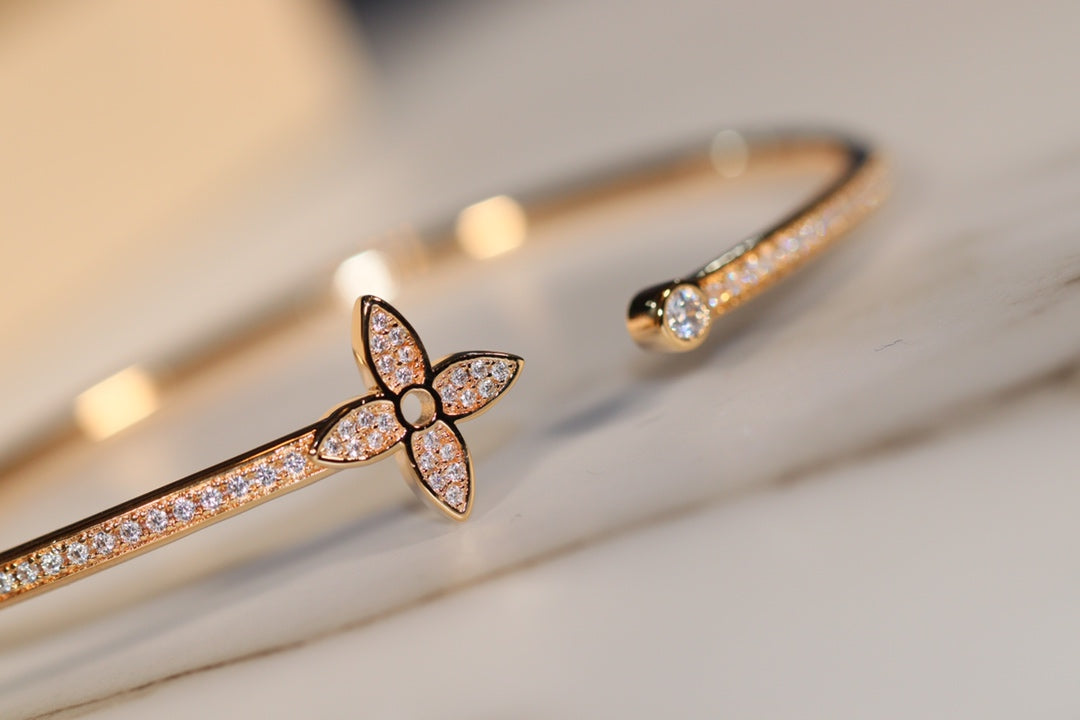 [Triumph Jewelry]IDYLLE GOLD OPEN BRACELET DIAMOND PAVED