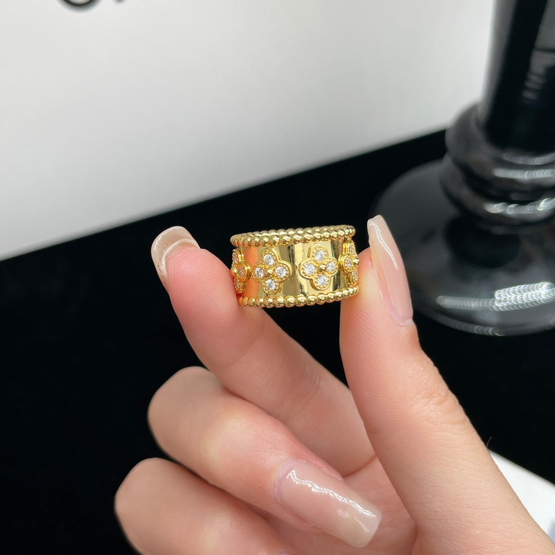 [Triumph Jewelry]PERLEE DIAMOND LARGE RING