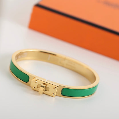 [Triumph Jewelry]HM KELLY GREEN BRACELET