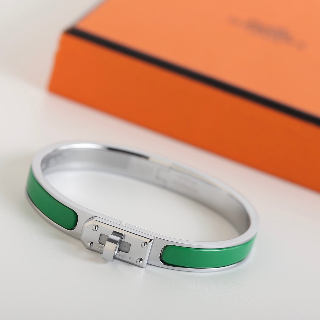 [Triumph Jewelry]HM KELLY GREEN BRACELET