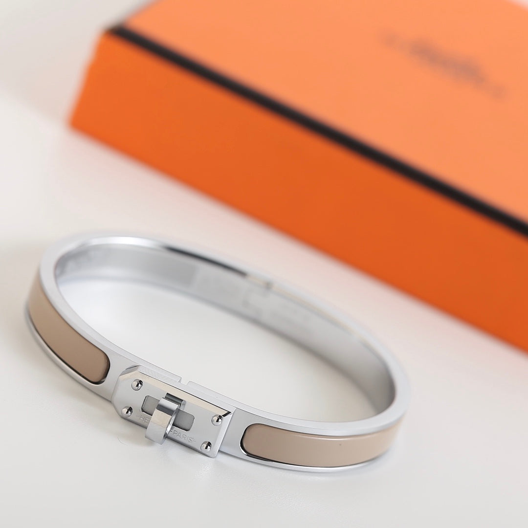 [Triumph Jewelry]HM KELLY GREY BRACELET