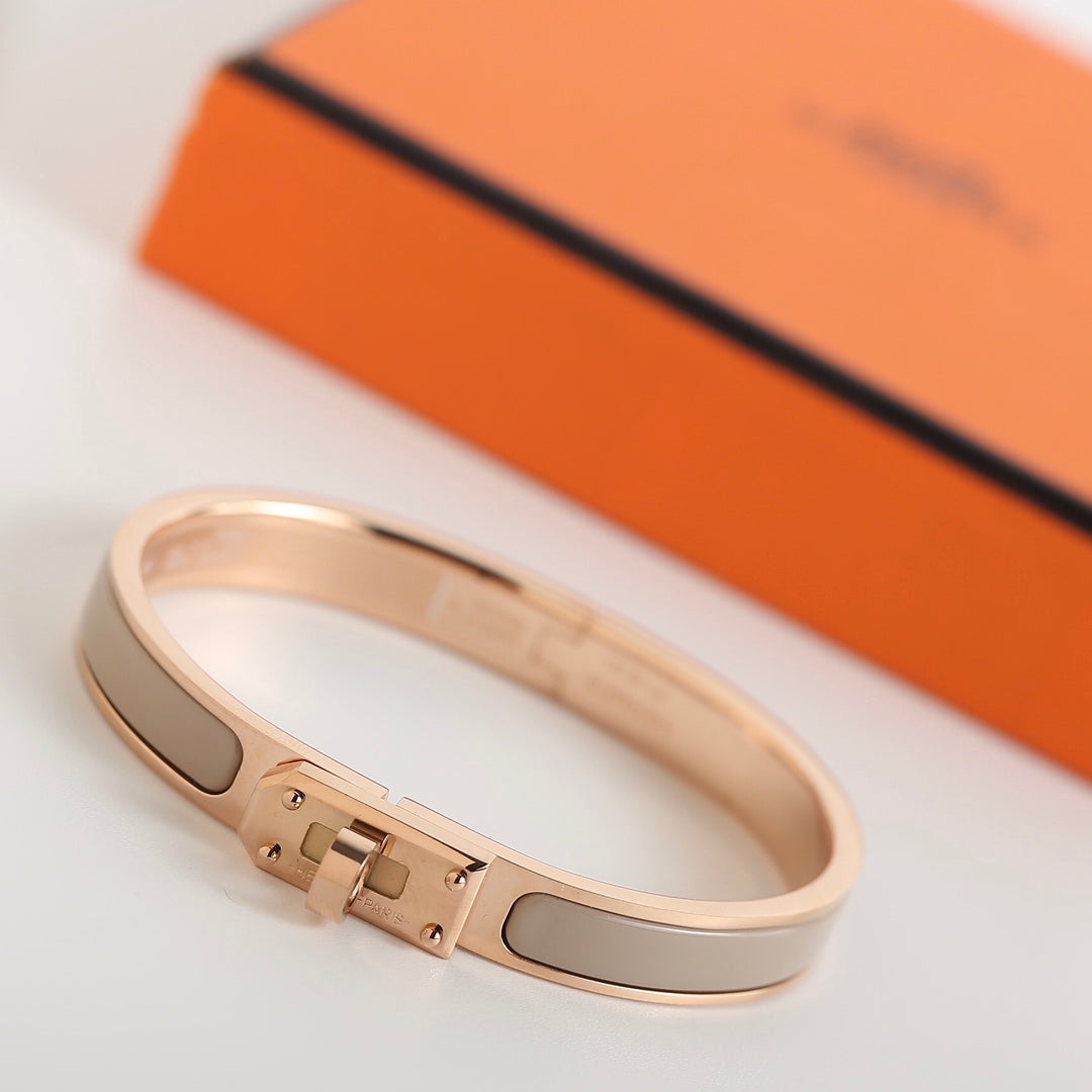 [Triumph Jewelry]HM KELLY GREY BRACELET