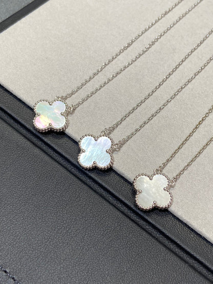 [Triumph Jewelry]CLOVER MEDIUM SILVER WHITE MOP NECKLACE