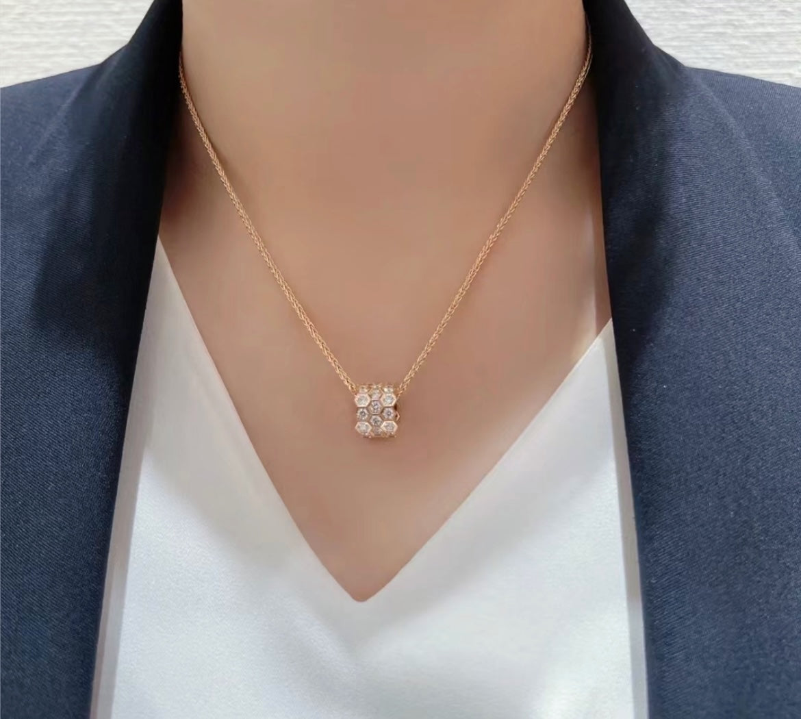 [Triumph Jewelry]BEE LOVE DIAMOND PAVED 3 ROW NECKLACE