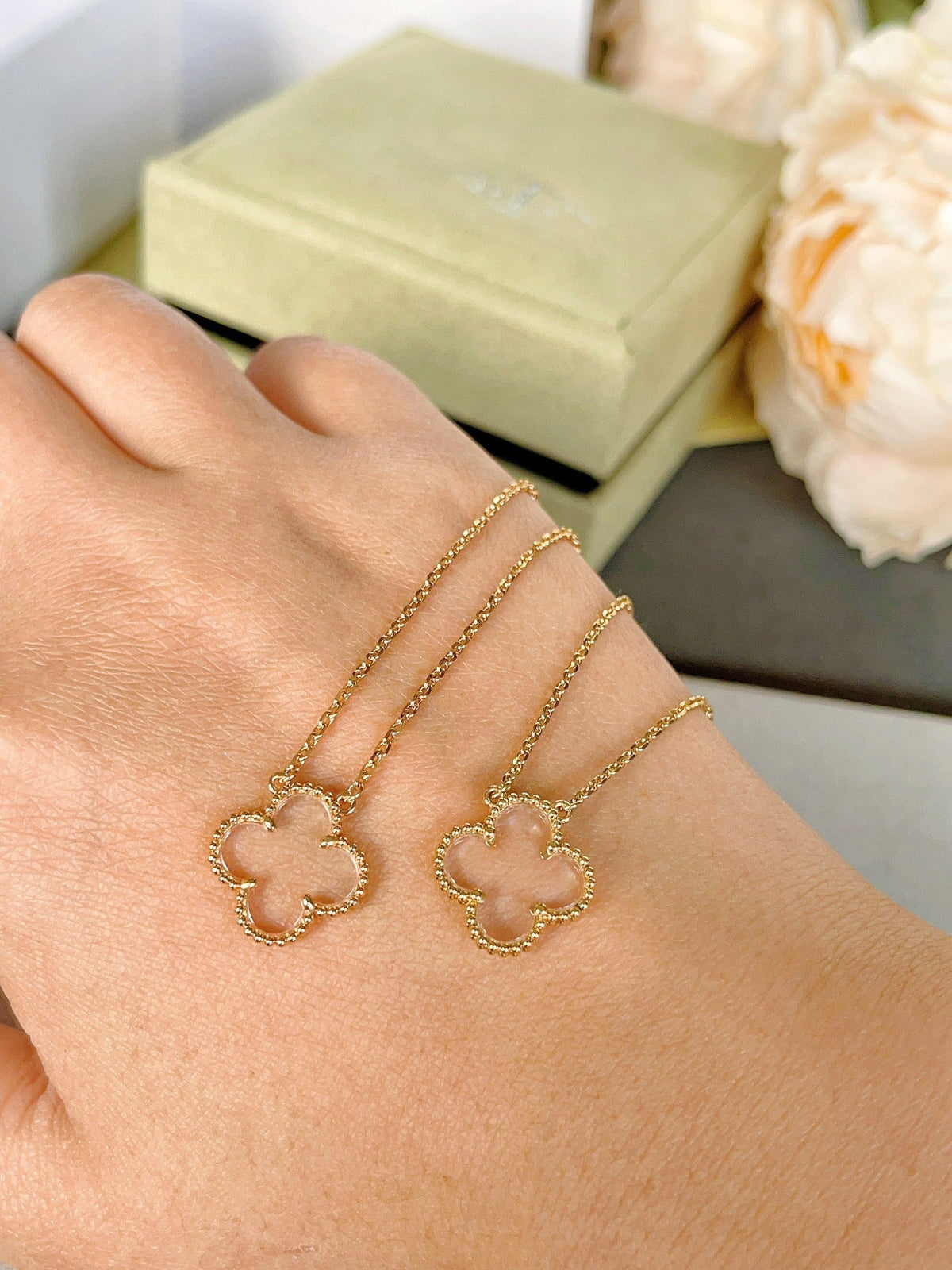 [Triumph Jewelry]CLOVER ROCK CRYSTAL ROSE GOLD NECKLACE