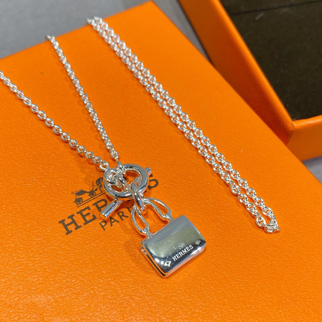 [Triumph Jewelry]CONSTANCE PEDANT SILVER NECKLACE