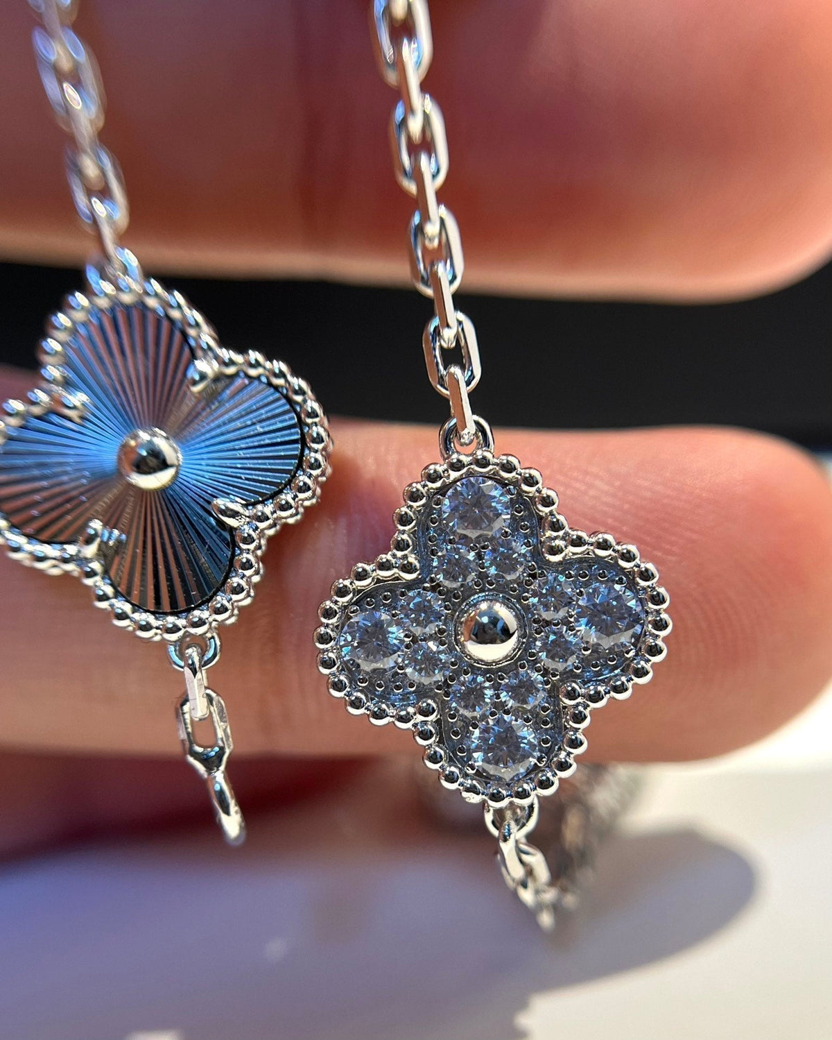 [Triumph Jewelry] CLOVER 5 MOTIF LASER BRACELET COLLECTION