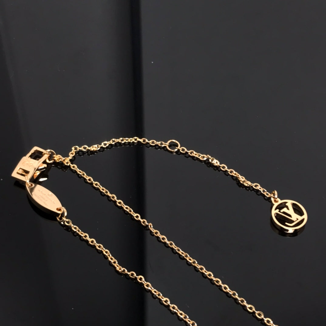 [Triumph Jewelry]COLOR BLOSSOM PINK MOP SUN GOLD NECKLACE