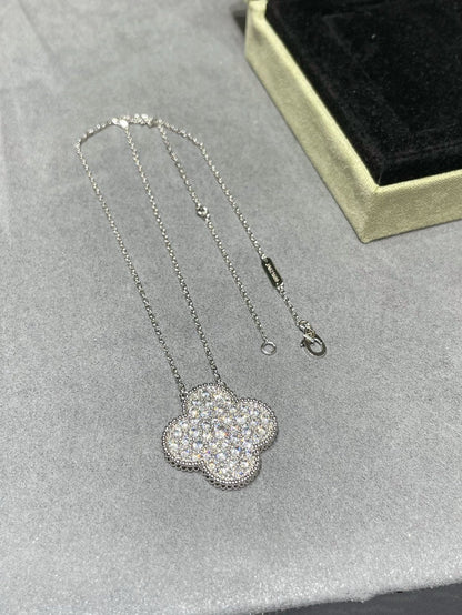 [Triumph Jewelry]CLOVER 25MM LARGE PENDANT DIAMOND PAVED SILVER NECKLACE