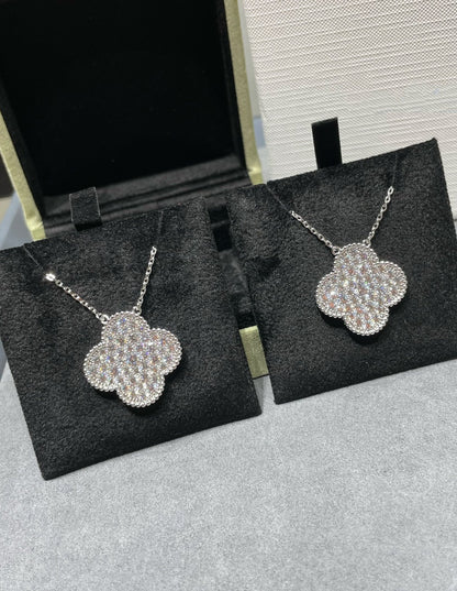 [Triumph Jewelry]CLOVER 25MM LARGE PENDANT DIAMOND PAVED SILVER NECKLACE