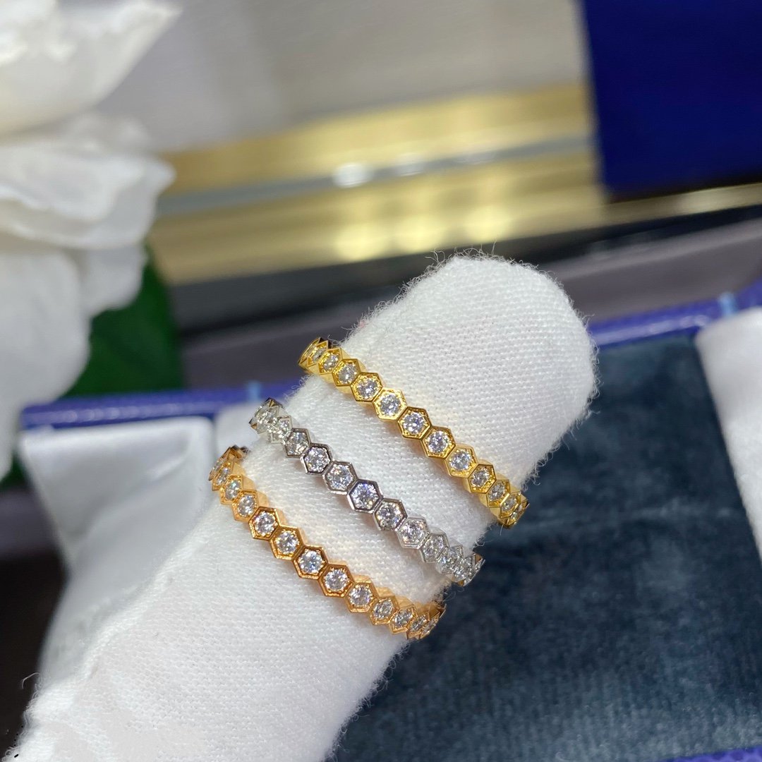 [Triumph Jewelry]BEE LOVE DIAMOND PAVED SMALL RING