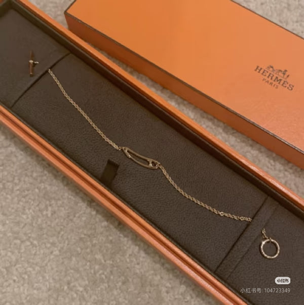 [Triumph Jewelry]Brooch Necklace