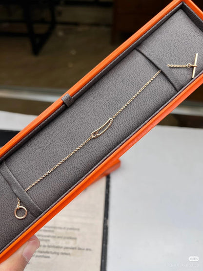 [Triumph Jewelry]Brooch Necklace