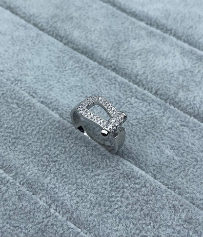 [Triumph Jewelry]Wide Hoof-Shaped Diamond-Studded Ring