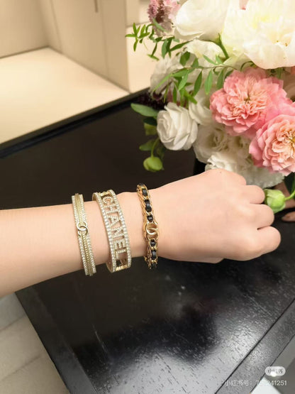 [Triumph Jewelry]Double C Open Bangle