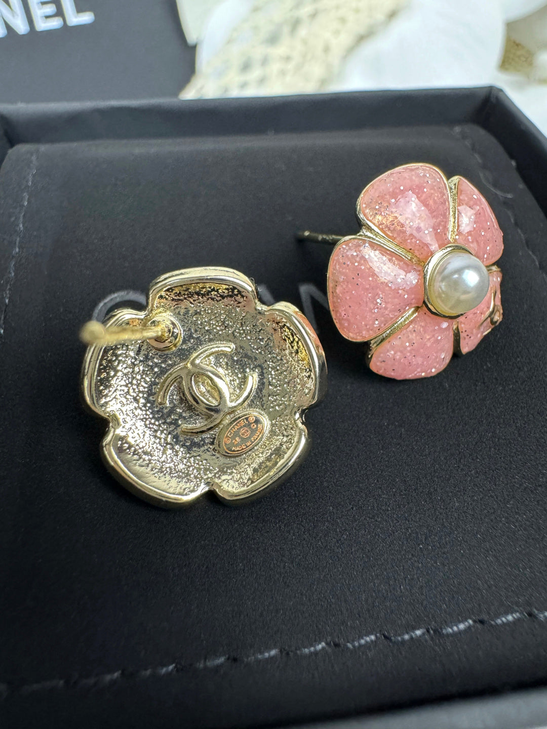 [Triumph Jewelry]26C Pink Camellia Pearl Enamel Stud Earrings