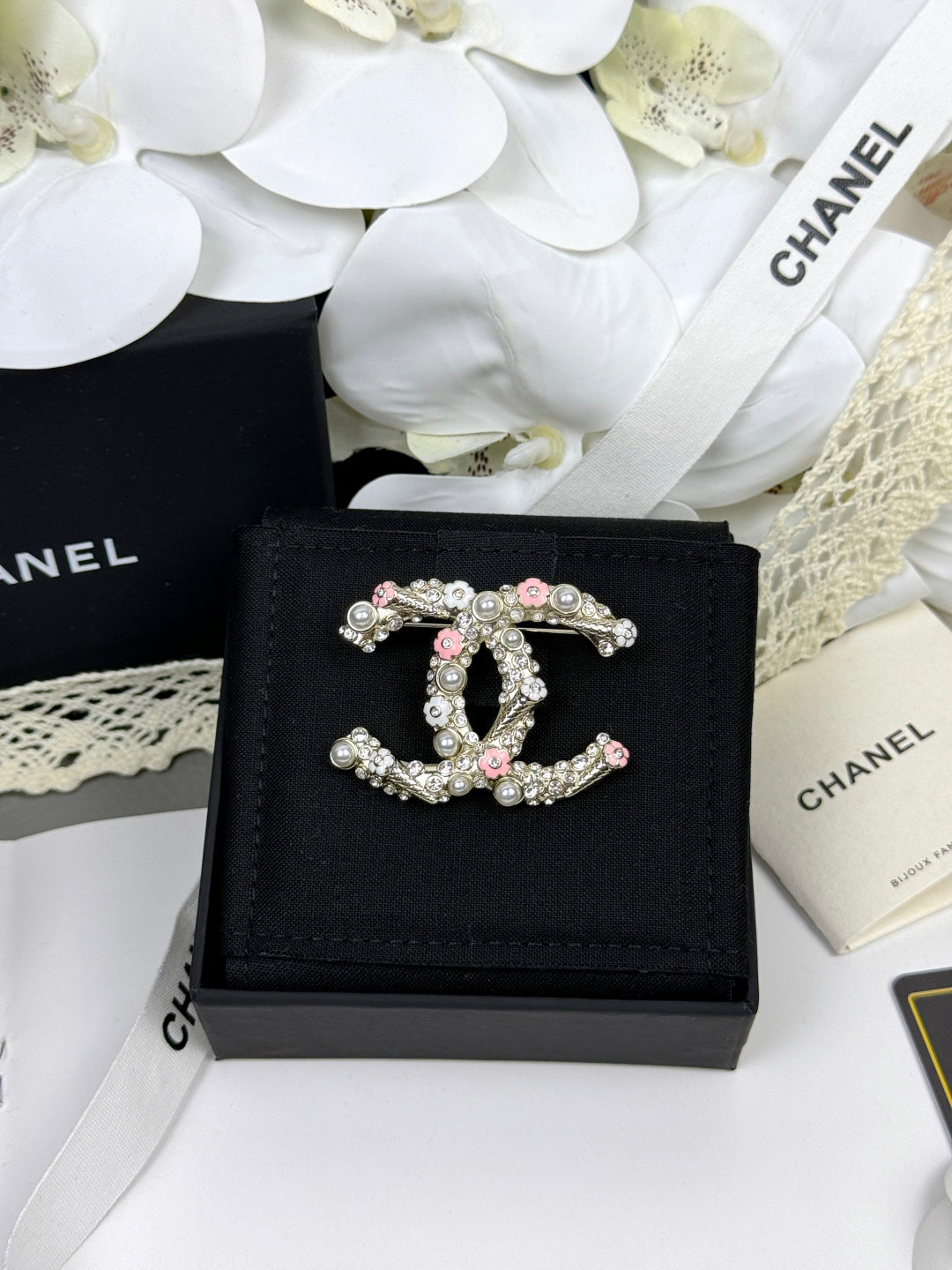 [Triumph Jewelry]26C Pink-White Enamel Ice Cream Cone Double C Brooch