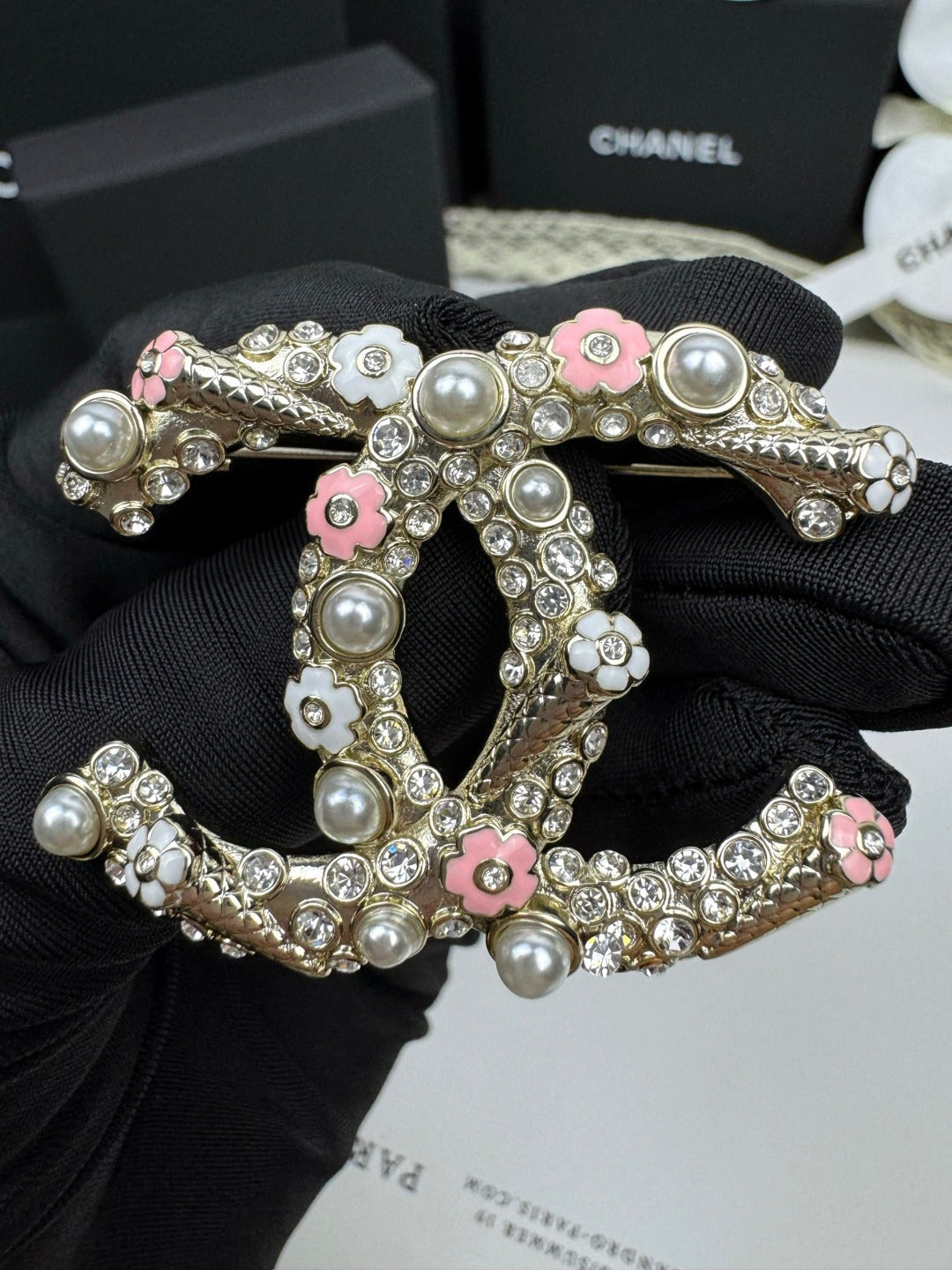 [Triumph Jewelry]26C Pink-White Enamel Ice Cream Cone Double C Brooch