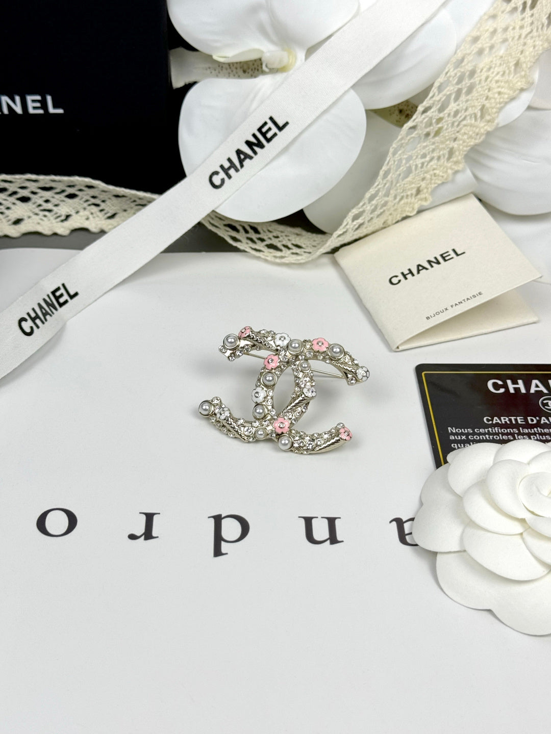 [Triumph Jewelry]26C Pink-White Enamel Ice Cream Cone Double C Brooch