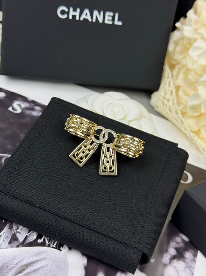 [Triumph Jewelry]25K Hollow Bow Brooch
