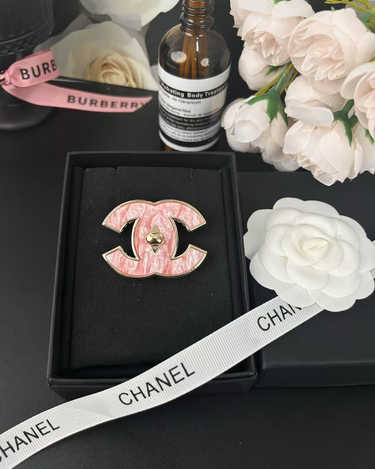 [Triumph Jewelry]Pink Resin Classic Brooch 5cm