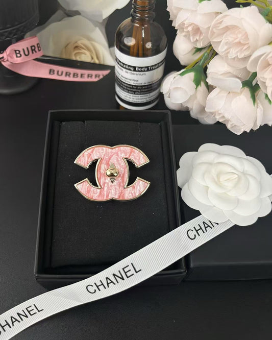 [Triumph Jewelry]Pink Resin Classic Brooch 5cm