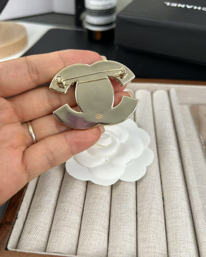 [Triumph Jewelry]Pink Resin Classic Brooch 5cm