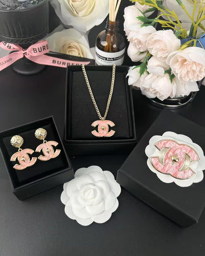 [Triumph Jewelry]Pink Resin Classic Brooch 5cm