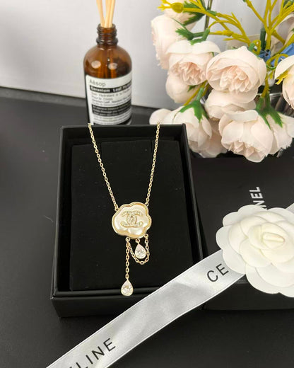 [Triumph Jewelry]Cloud Pearl Mother-of-Pearl Diamond Chain Pendant Necklace