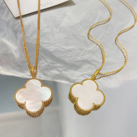 [Triumph Jewelry]CLOVER 25MM MOP LARGE PENDANT NECKLACE
