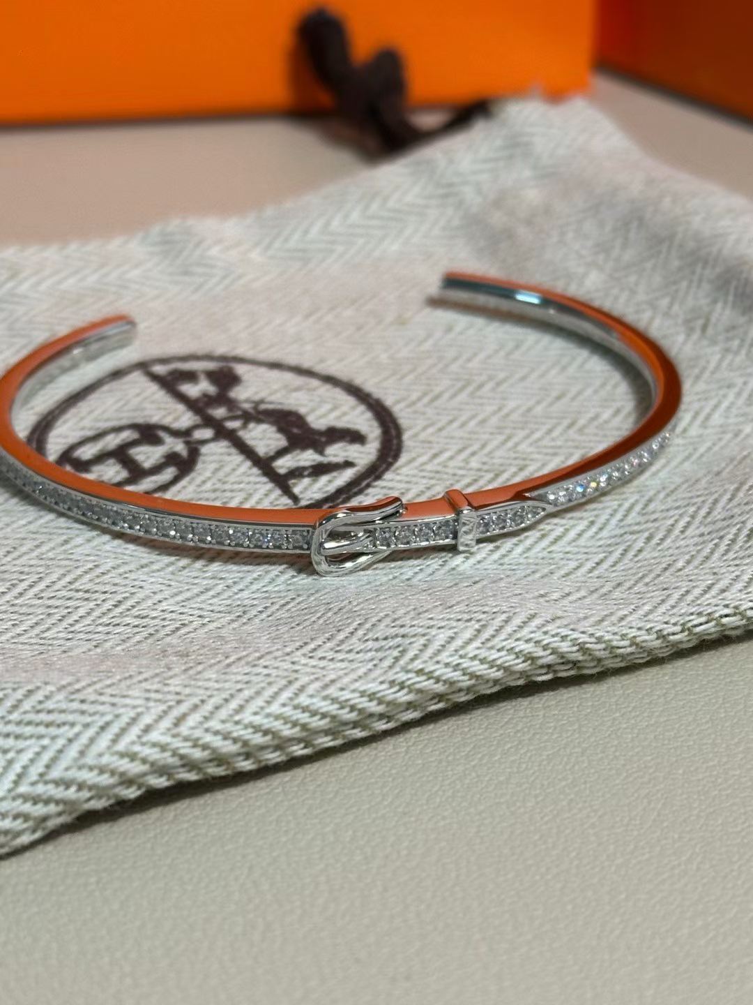 [Triumph Jewelry]DIAMOND-ENCRUSTED BRACELET THREE COLORS