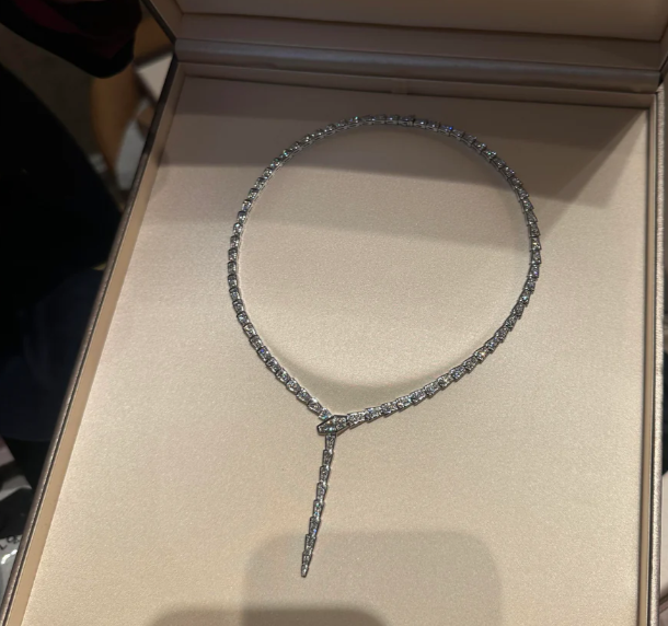 [Triumph Jewelry]NEW！SERPENT DIAMOND NECKLACE