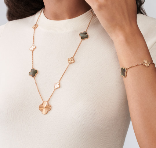 [Triumph Jewelry]DETACHABLE CLOVER 15(11+4) FLOWER SILVER NECKLACE SET