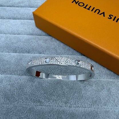 [Triumph JewelryPAVE DIAMOND BANGLE