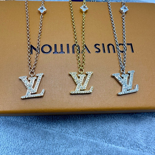 Triumph Jewelry]FULL DIAMOND LETTER NECKLACE