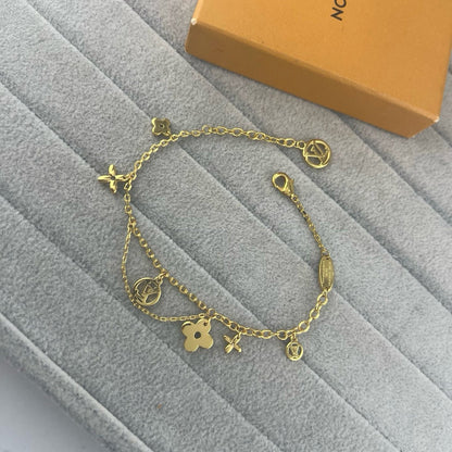 [Triumph Jewelry]SMOOTH MULTI FLOWER BRACELET