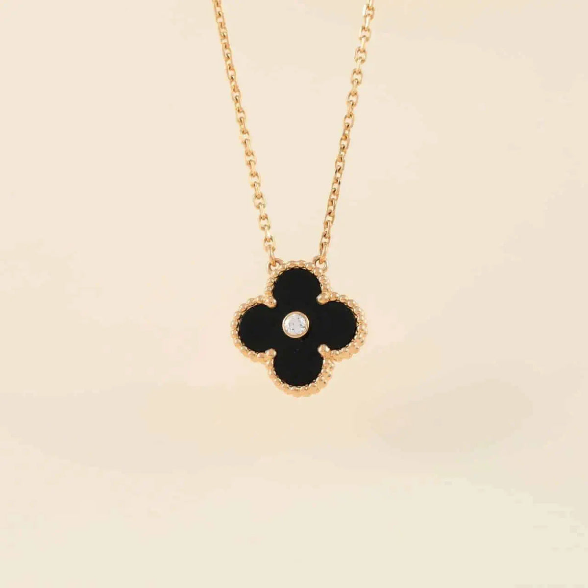 [Triumph Jewelry]CLOVER 15MM DIAMOND ONYX NECKLACE