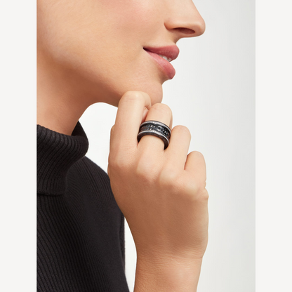 [Triumph Jewelry]ZERO 1 ROCK FOUR-BAND BLACK CERAMIC WITH STUDDED SPIRAL AND PAVED DIAMONDS RING
