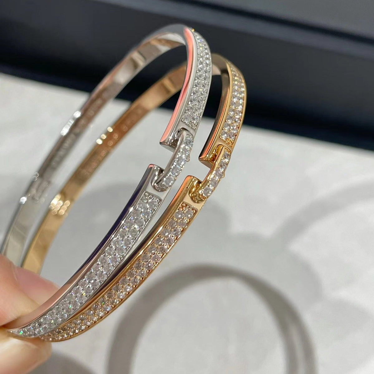 [Triumph Jewelry]LIENS VIDENCE DIAMOND PAVED BRACELET