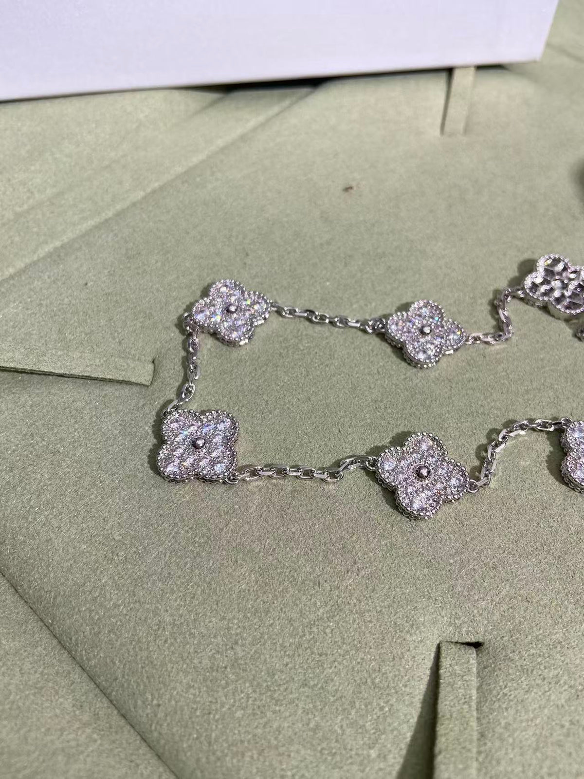 [Triumph Jewelry]CLOVER 10 MOTIFS  FULL DIAMOND NECKLACE